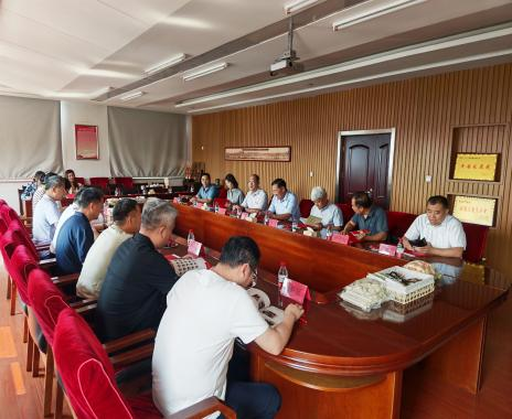 為推動菏澤特色農(nóng)業(yè)與企業(yè)協(xié)同發(fā)展雙方進行深入探討